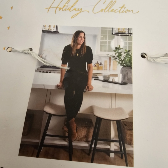 *Holiday Bell Garland - Picture 5 of 15